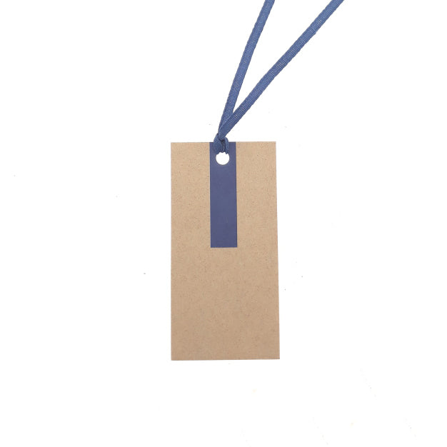 Hangtags met gekleurd lint
