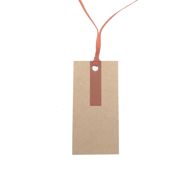 Hangtags met gekleurd lint
