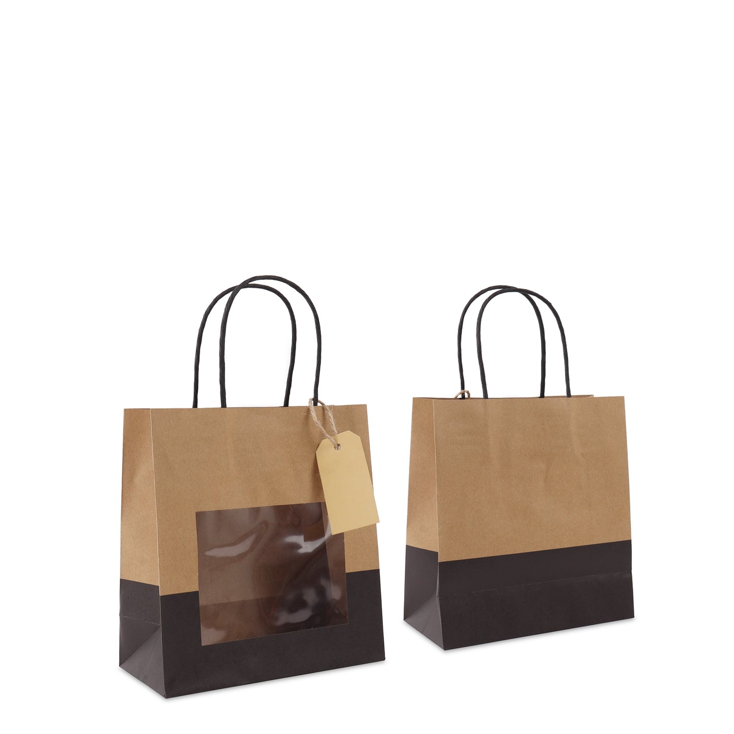Twisted papieren cadeautasjes met venster en hangtags